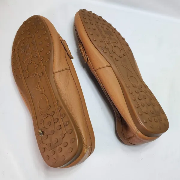 Coach Fredrica Loafers Women 7.5B Tan Leather‎ Gold Logo Driving Moccasins A5175 - Image 8