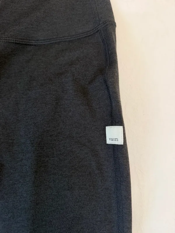 Vuori AllTheFeels slim flare pants - Image 4