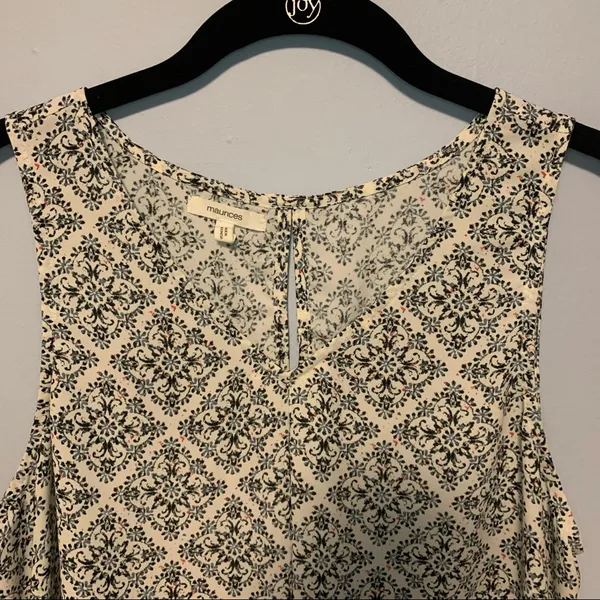 Maurices Boho Floral Pattern V-Neck Tank Top Blouse Size Medium Color Block - Image 3