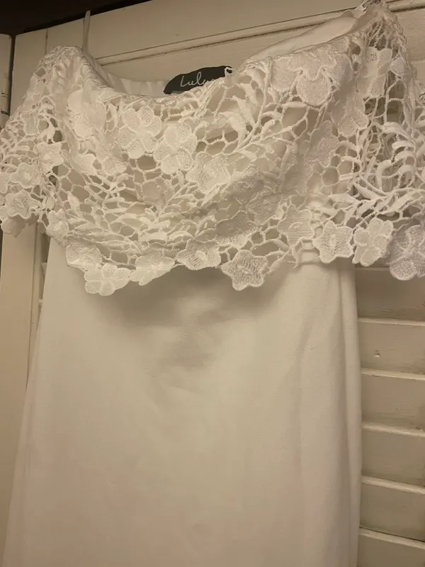 Lulus White Evening Gown - Image 5