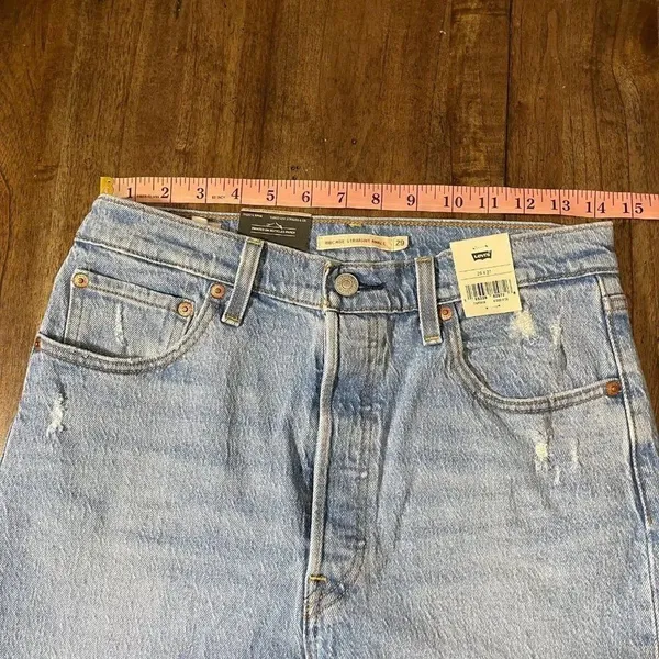 Levi’s Ribcage Straight Ankle Jeans - Image 7