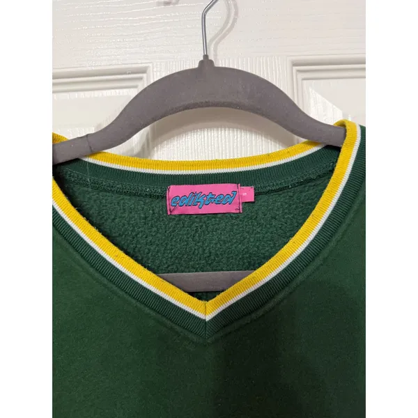 Edikted‎ Dallas Graphic Oversized V-Neck Sweatshirt Green Yellow Small - Image 4
