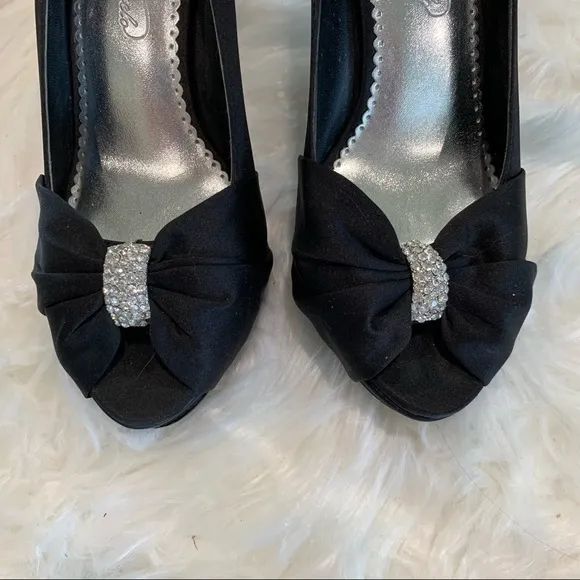 Michaelangelo size 8 m black heels pumps with sparkly accent‎ at toes peep toe - Image 3