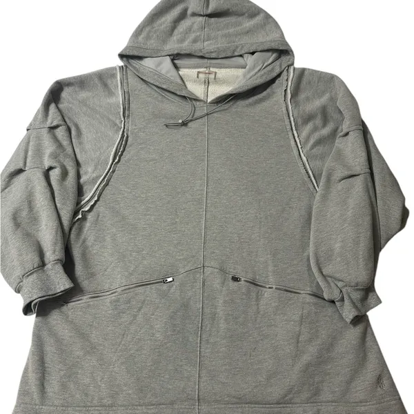 Free People Movement Close Call Gray Oversized Hooded Sweatshirt; size large - Image 5
