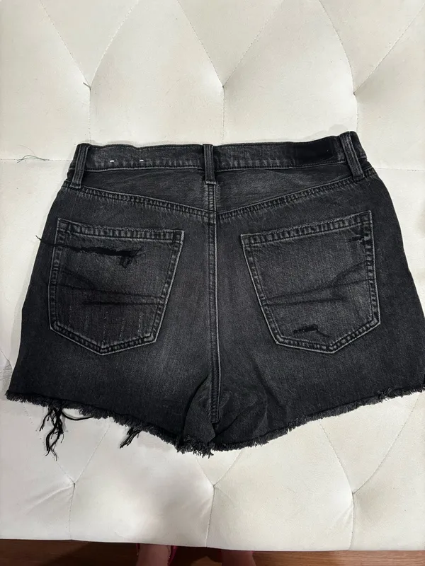 American Eagle Black Shorts - Image 3