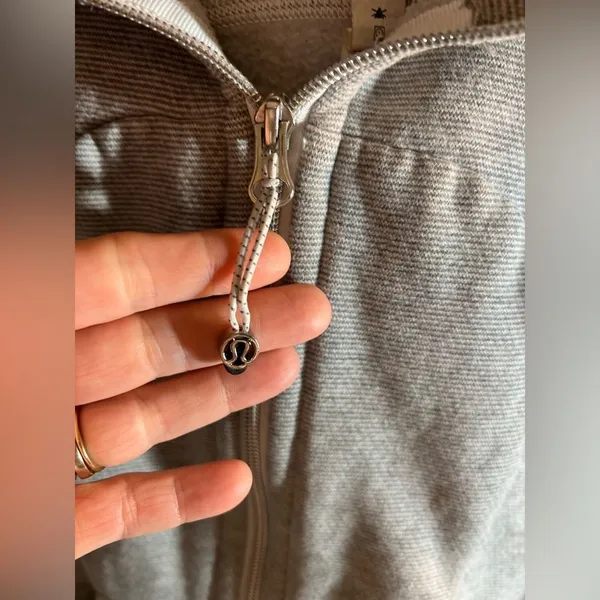Lululemon Athletica Scuba Gray Zippered Fitted Hoodie 6 - Image 2