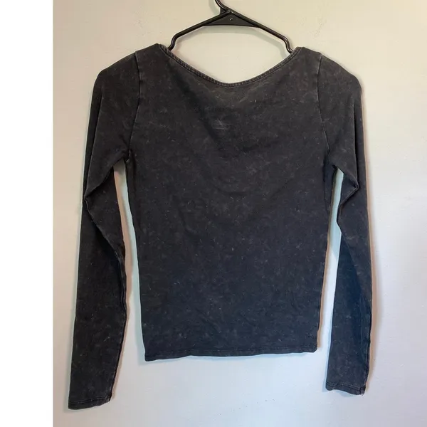New Hollister Y2K Rebel South Brooklyn Graphic Long Sleeve Top Size XS - Image 4