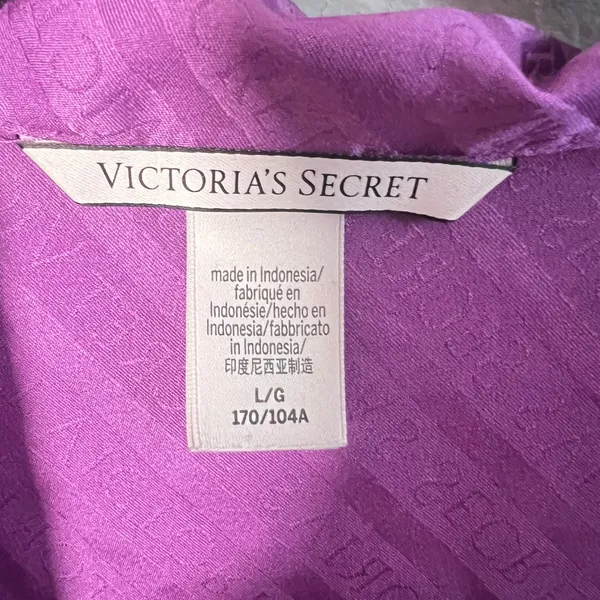 Victoria's Secret Satin Pajama Set Large Purple Logo Shorts Lightweight - Image 3