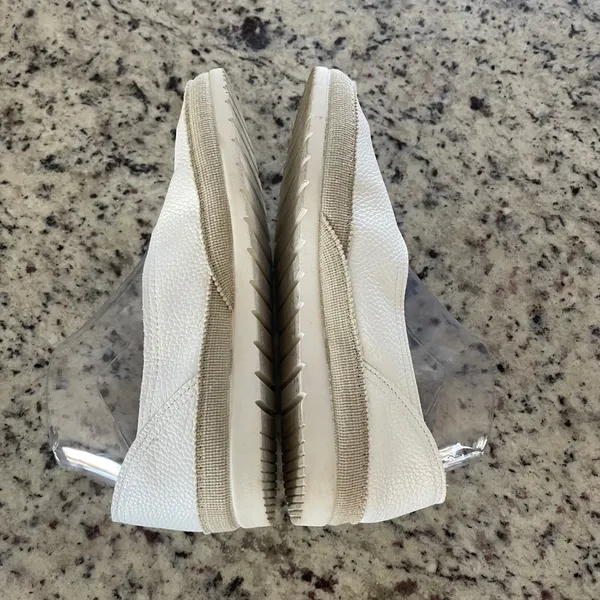 New Balance Leather‎ Slip On Shoes Women 40 White Coastal Minimalist Spain - Image 5