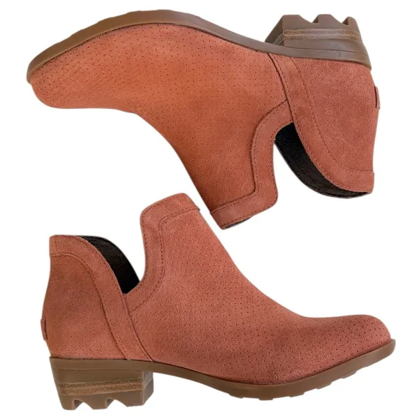 Like New Sorel Leather Lolla Cut-Out Booties Size 7 Retail $140.00 - Image 4