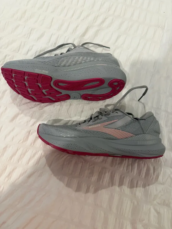 Brand new Brooks Adrenaline - Image 3