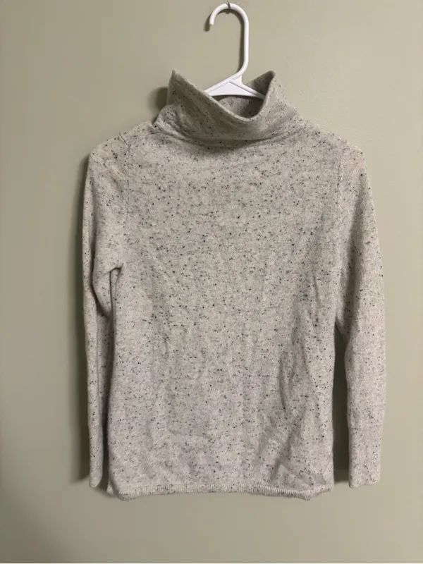 Talbots Pure Cashmere Sweater Size Small Petite SP Gray Turtleneck Pullover - Image 2