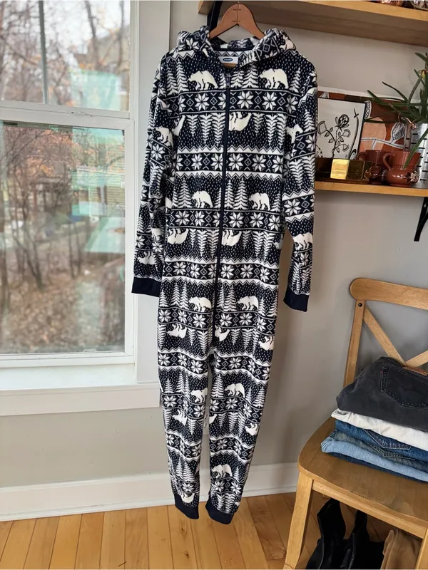 Old Navy Navy White Fleece Hooded Polar Bear Winter Print Pajamas Onesie Large - Image 2