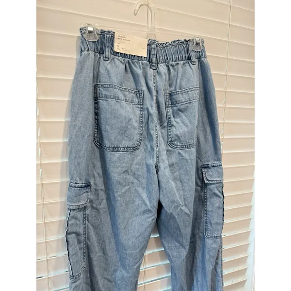 NEW American Eagle Denim‎ Relaxed Mom Jogger Sz 0 Medium Wash Cargo High Rise - Image 12