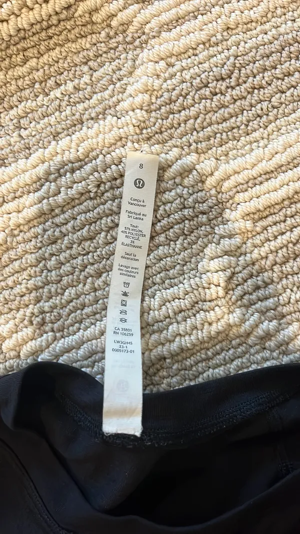Lululemon Black Cropped Long Sleeve - Image 5