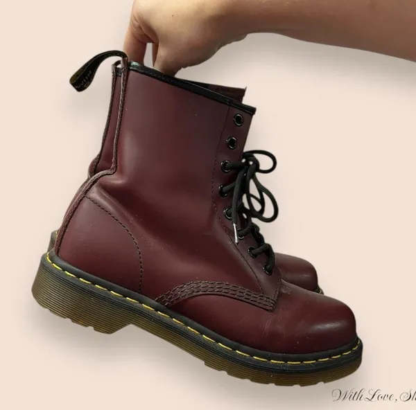 EUC Dr. Martens 1460 SMOOTH LEATHER LACE UP BOOTS - Cherry Red - Image 3