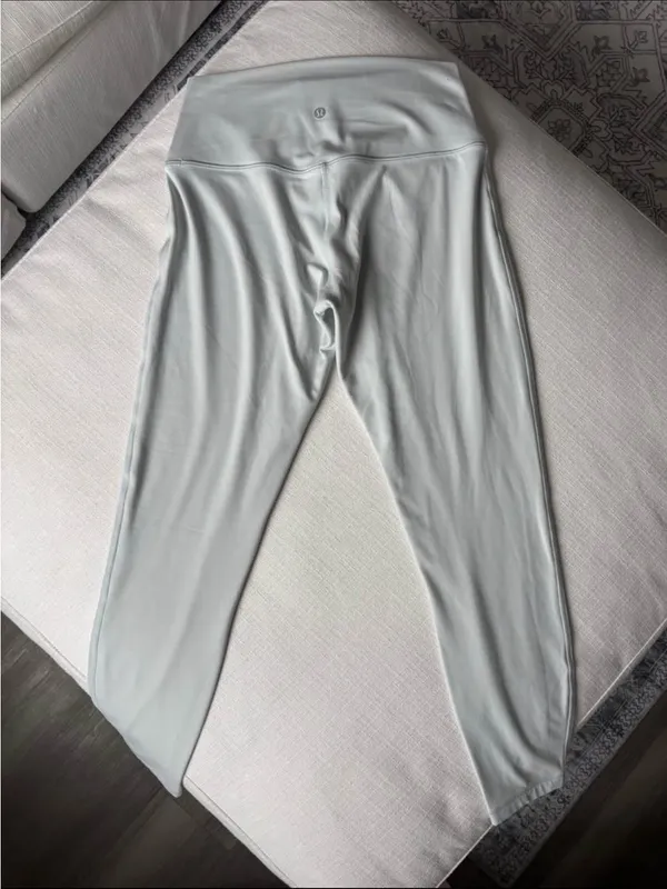 Lululemon align pastel blue leggings - Image 3