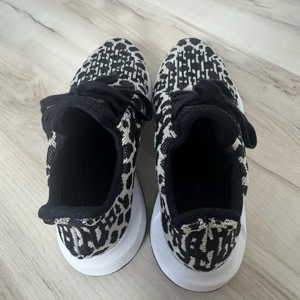 adidas Women's Black and White Patterned Sneakers - Image 4