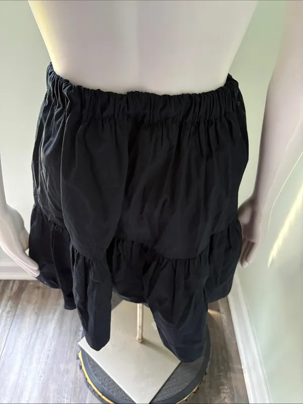 NWT Abercrombie & Fitch Tiered Poplin Mini Skirt in Black Size Medium - Image 3