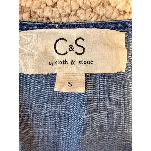 Cloth & Stone Anthropologie Smocked Waist Blouse Tencel Denim Chambray Top S - Image 5