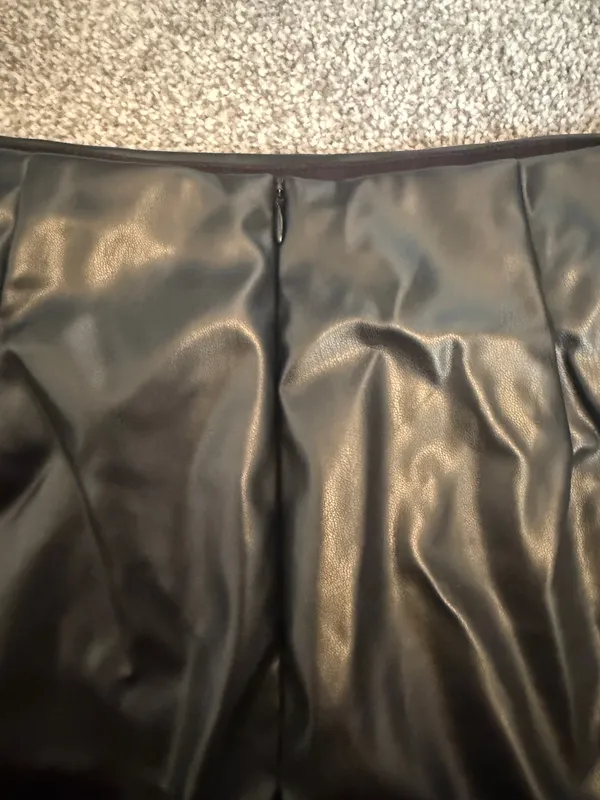Black Leather Skirt - Image 5