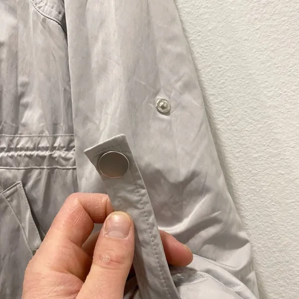 White House Black Market Women's Fashion Rain Coat - Small - Image 6