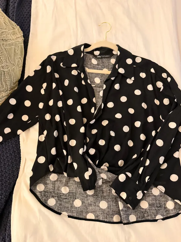 Black and White Polka Dot Slack and Blouse Set - Image 4