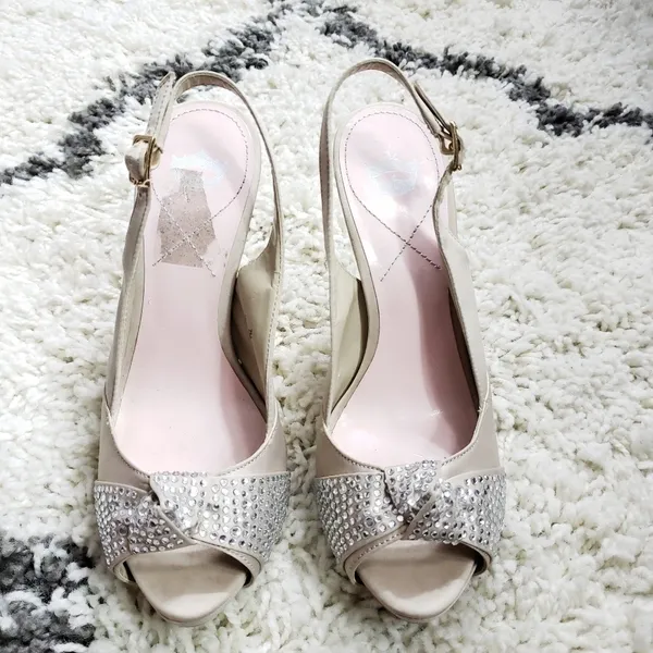 Miss America Champagne Satin Rhinestone Knot Slingback Peep Toe Heels Size 7M - Image 3