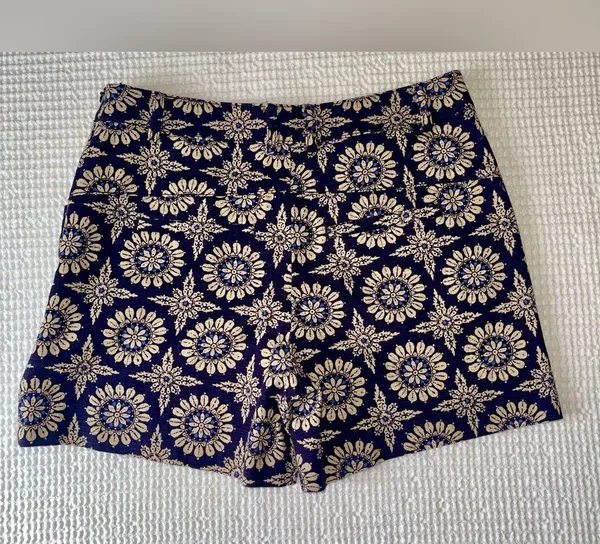 Anthropologie Elevenses Blue and cream Floral High Waist Shorts - Image 4