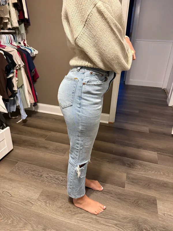 Abercrombie High-Rise Jeans - Image 3