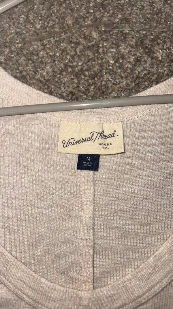 Universal Thread Long Sleeve  - Image 2