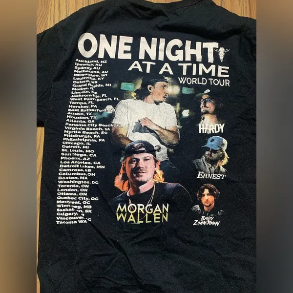 Fruit of the Loom Morgan Wallen one night at a time world tour 2023 shirt small - Image 7