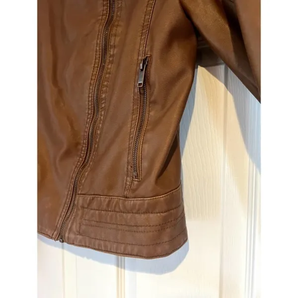 Universal Threads Brown Faux Leather Jacket‎ Women’s Size Medium - Image 8
