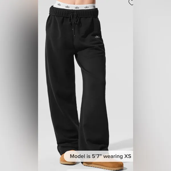 ALO Yoga NWT Accolade Straight Leg Sweatpants Black Size S Oversized - Image 8