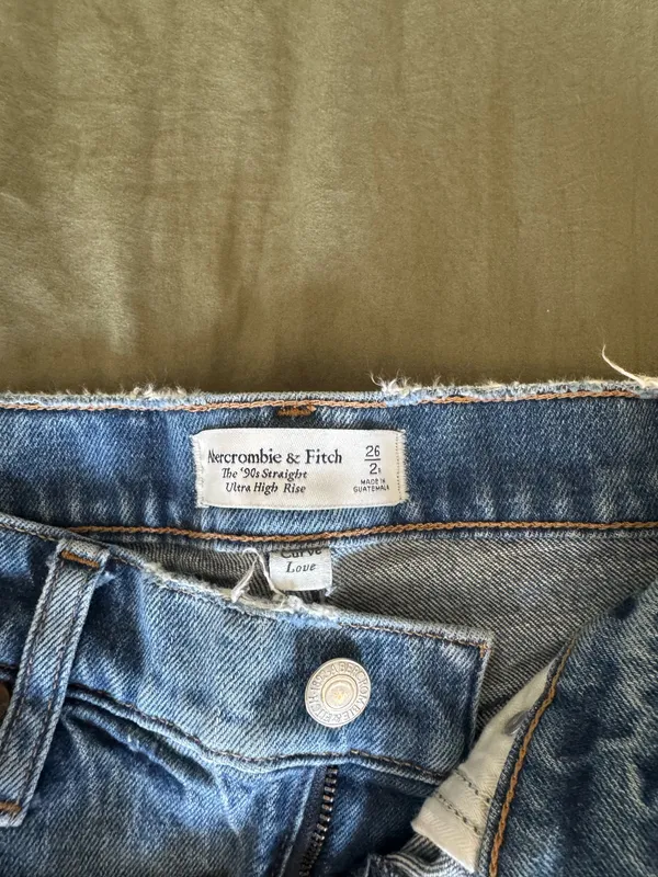 Abercrombie Jeans Ultra High-Rise 90s Straight Curve Love - Image 6