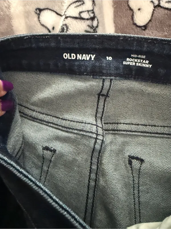 Old Navy Rockstar Super Skinny Distressed Jeans Women’s Size 10 - Image 8