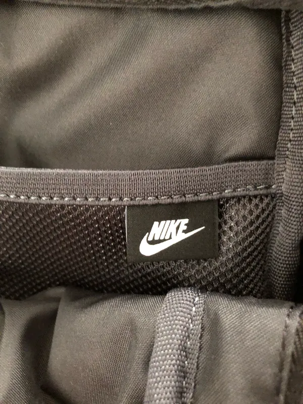 Nike Mini Backpack - Image 9
