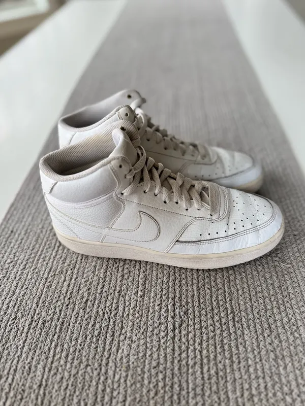 Nike White High Top Basketball Shoes Women’s Size 8.5 - Image 7