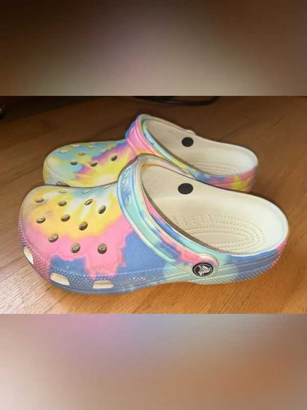 CROCS Classic Clog - Yellow Multi Tie-Dye - Image 3