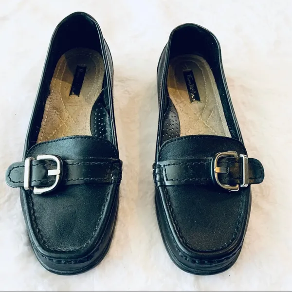 Thom McAn Black Leather Slip On Loafers Size 5.5 Professional Work Flats - Image 2