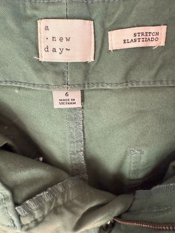 Green Target Pants High-Waisted - Image 5