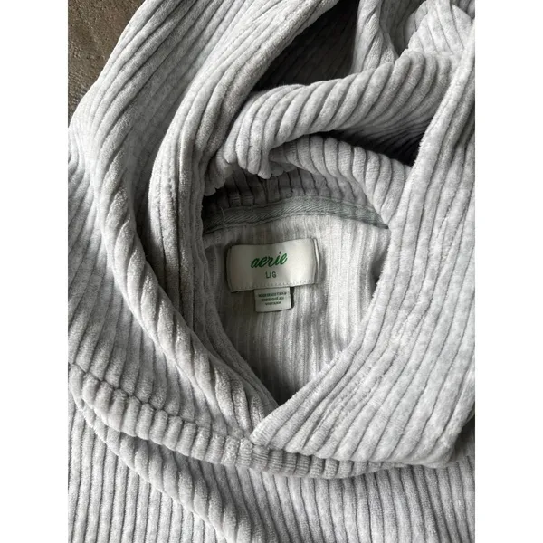 Aerie Women's Gray Ribbed Knit Oversized Cropped‎ Pullover Hoodie Size Large - Image 6