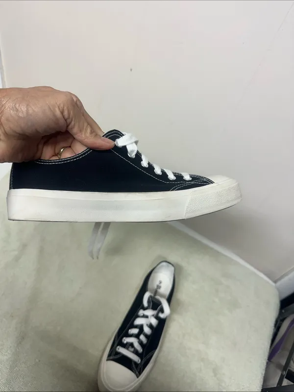 No Boundaries Black Canvas Low-Top Lace-Up Sneakers - Image 7
