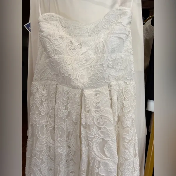 Anthropologie - Lace strapless white midi a line dress - Image 5