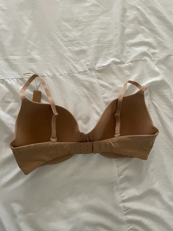 SKIMS fits everybody tshirt demi bra - Image 8