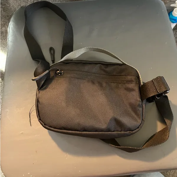 Sherpani belt bag Brown - Image 3