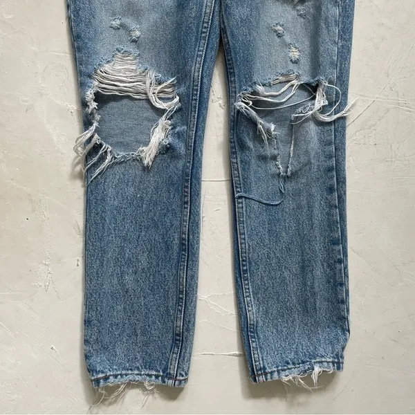 Abercrombie and Fitch Mom Jeans Ripped Distressed Jeans Size 25 - Image 9