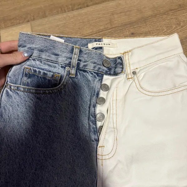 PacSun Women's Two-Tone High-Rise Ankle Jeans - Light Blue & White - Image 5