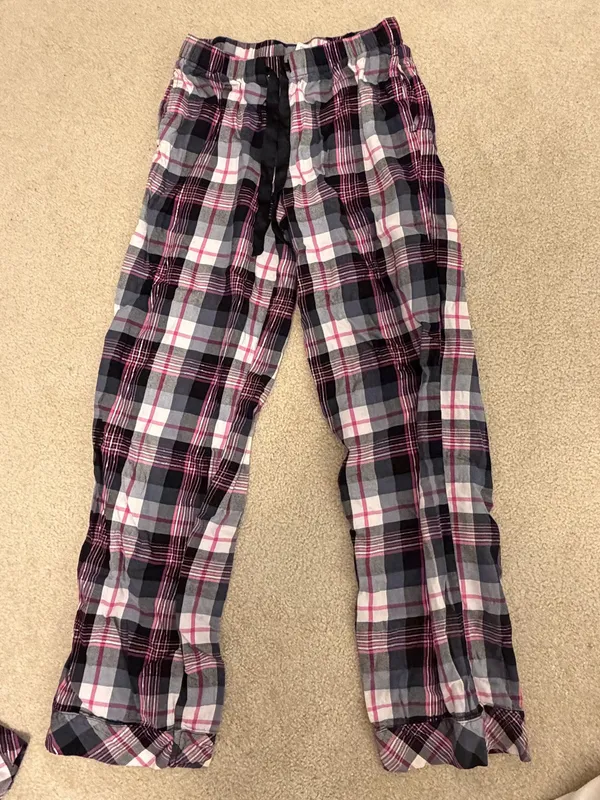 Victoria's Secret Black and pink plaid pajama set - Image 4