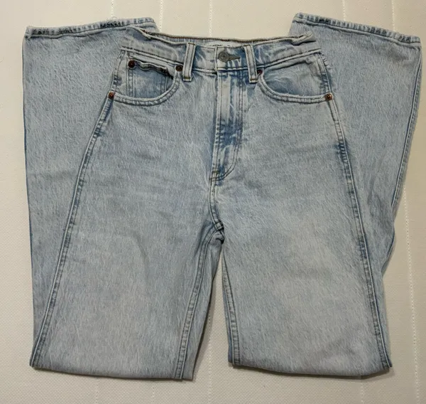 Abercrombie Ultra High-Rise Jeans - Image 4